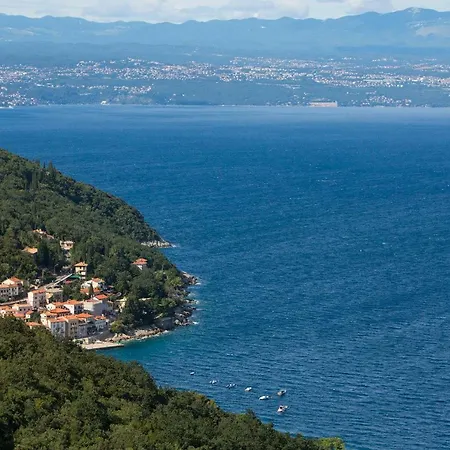 アパート Moscenice モスチャニッセ